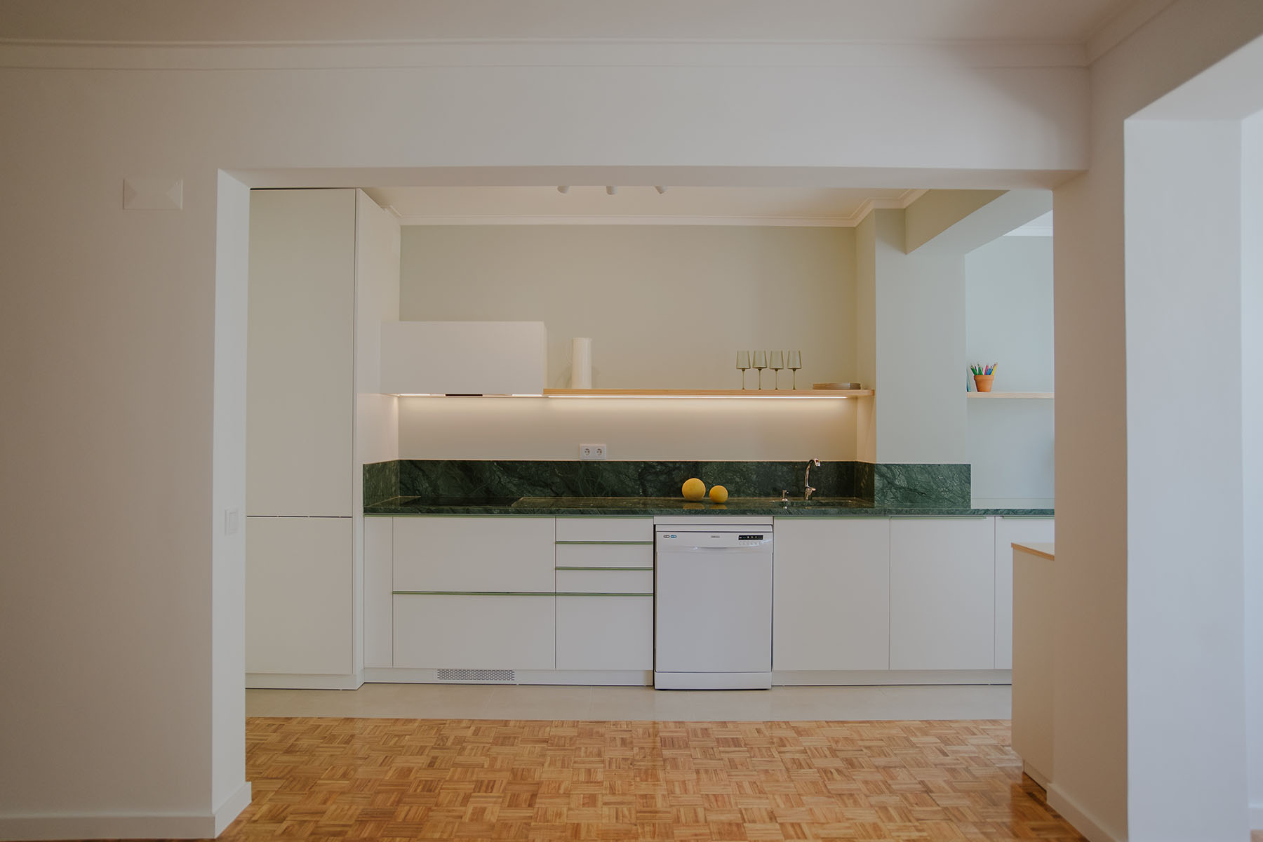 projeto-parede-desenho-branco-apartamento-6